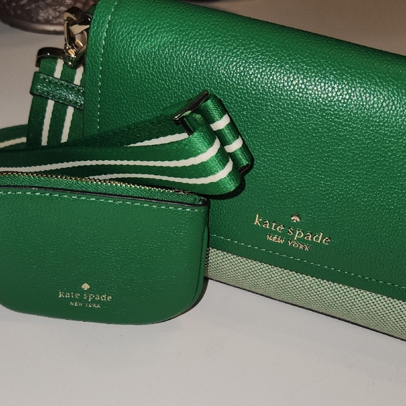 Kate Spade Green Crossbody Bag with Two-Tone Design Leather and Tweed - Picture 2 of 7